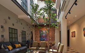 Macalister Terraces Hotel